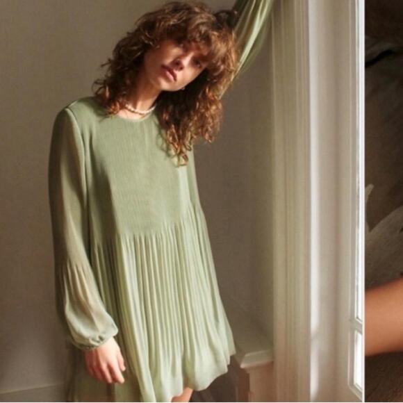 Aritzia Wilfred Daydreamer sage Green pleated mini dress long sleeve flowy XXS - Picture 1 of 6